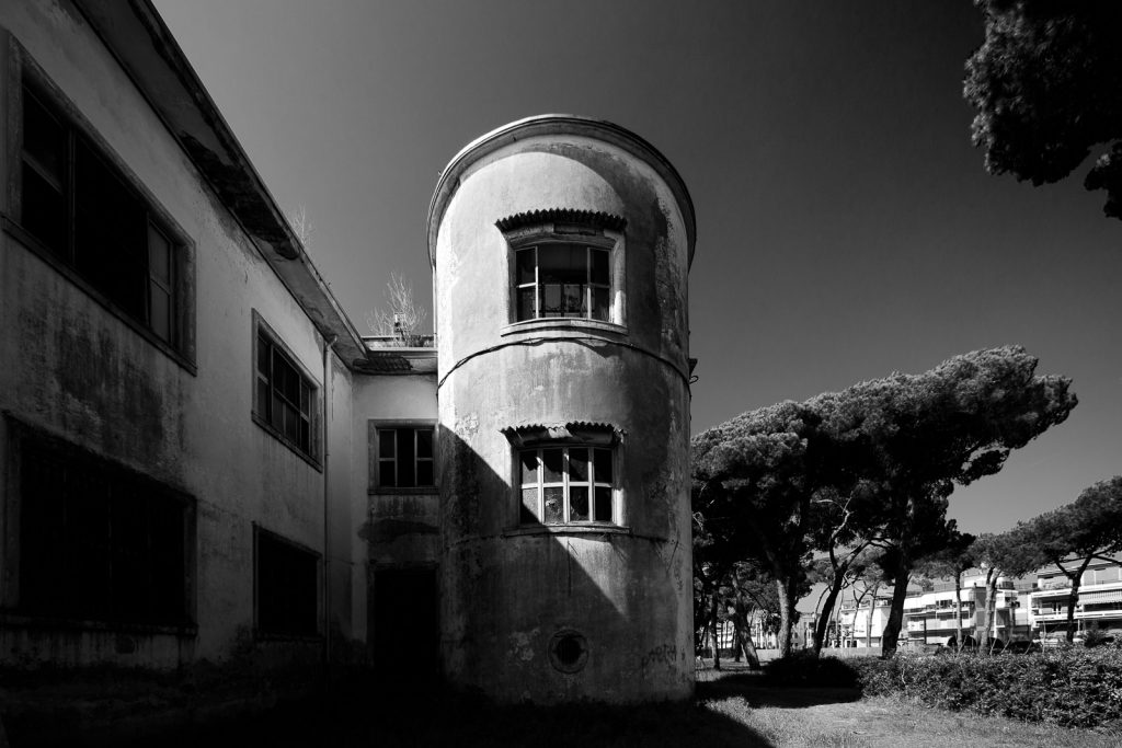 Colonia IX Maggio - Marinella di Sarzana (SP) | Dettaglio torre © 2017