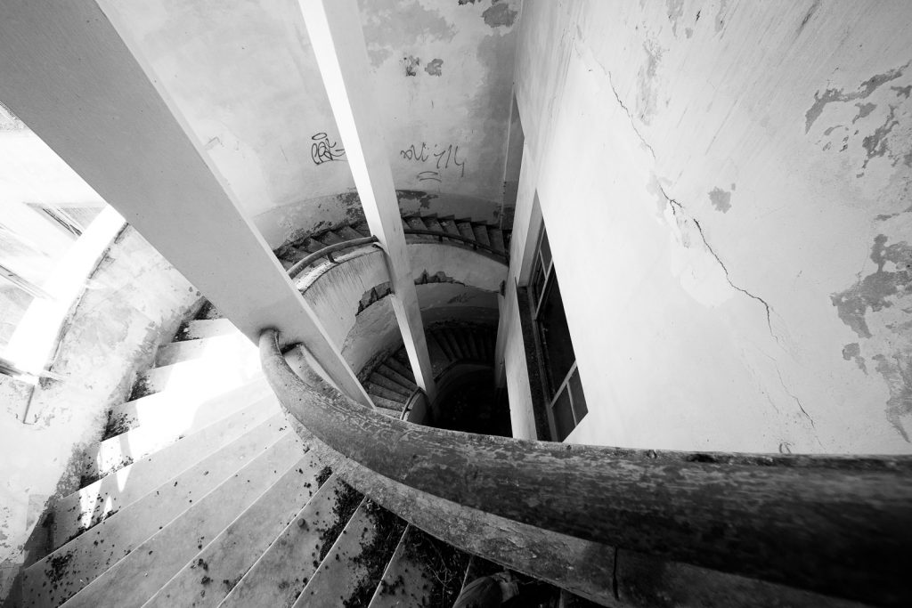 Colonia IX Maggio - Marinella di Sarzana (SP) | Prospetto Dettaglio scale e spirale © 2017
